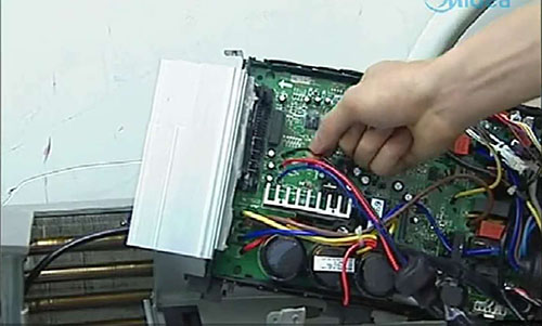 泾川美的空调电话是多少